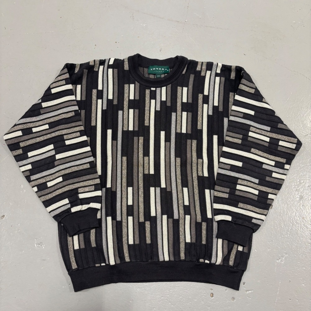 Tundra Canada Vintage Geometric Knit Sweater Mens Medium Black Grey Crewneck